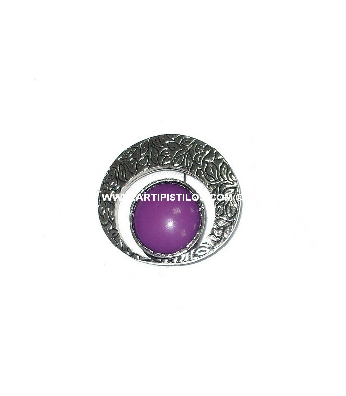 OVAL BROOCH