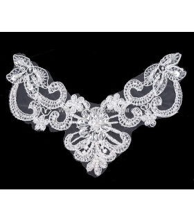 APLICACION BORDADOS,PEDRERIA Y LENTEJUELAS