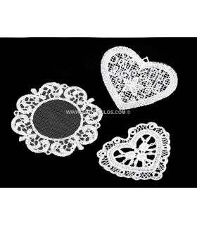 LACE APPLIQUE OF COTTON, POLYESTER AND VISCOSE