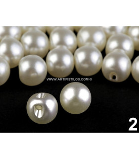 PEARL BUTTON 10 MM.