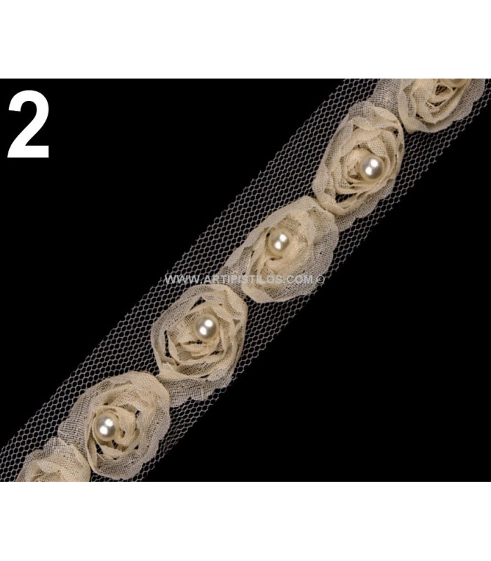 APLICACION DECORATIVA ROSAS DE TUL CON PERLAS