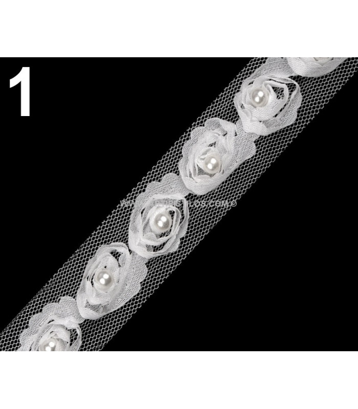 APLICACION DECORATIVA ROSAS DE TUL CON PERLAS