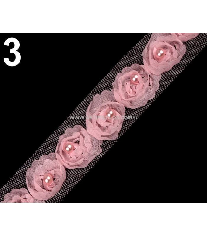 APLICACION DECORATIVA ROSAS DE TUL CON PERLAS