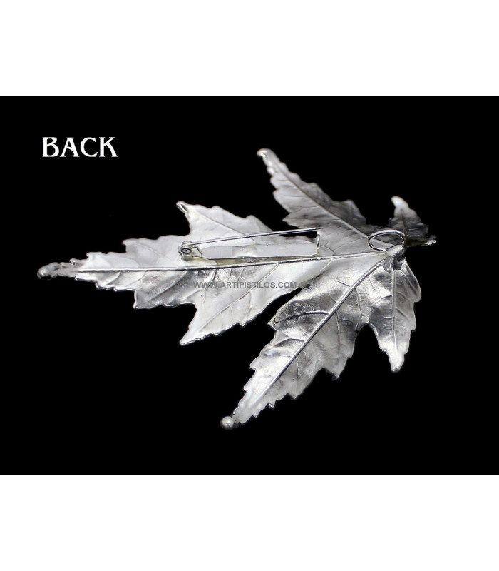 NATURAL MAPLE LEAVES PLATED IN SILVER 1000