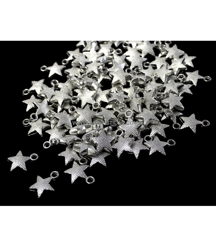 Star Shaped Pendant 1,5 cms.