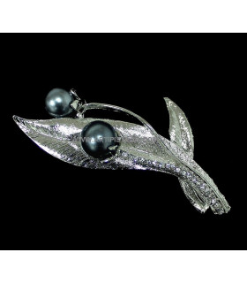 STRASS AND PEARLS BROOCH "LEAF" 5,5 X 2 CMS.