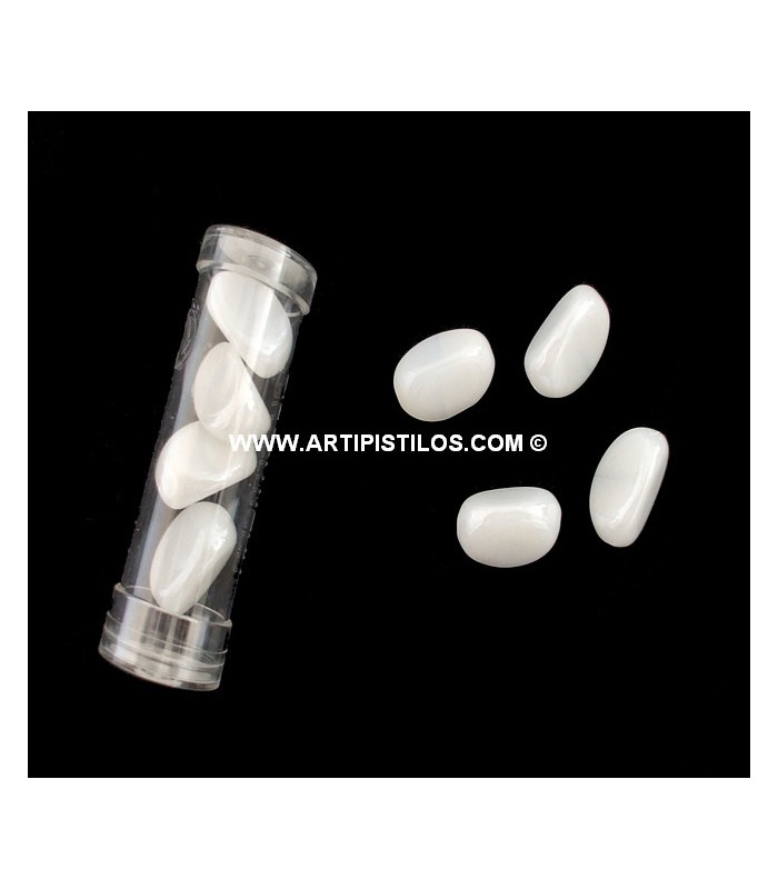 STONE BEADS 17 MM.