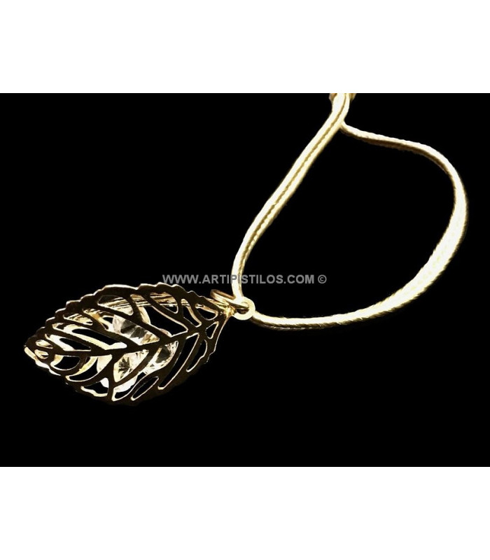 APLICACION METALICA "HOJA 3D"