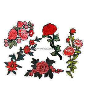 Application rose thermo-adhesive machine embroidered 14.5 x 16 cm