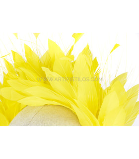 Headpiece With Feathers Of Rooster/ostrich/goose "lina". Yellow - artipistilos