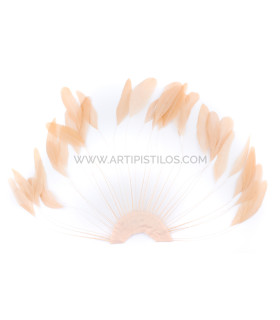 Montaje De Plumas De Antena De Gallo 20/25 Cm Almond Altura: 25 Cms. Diametro 40 Cms. - sombrero