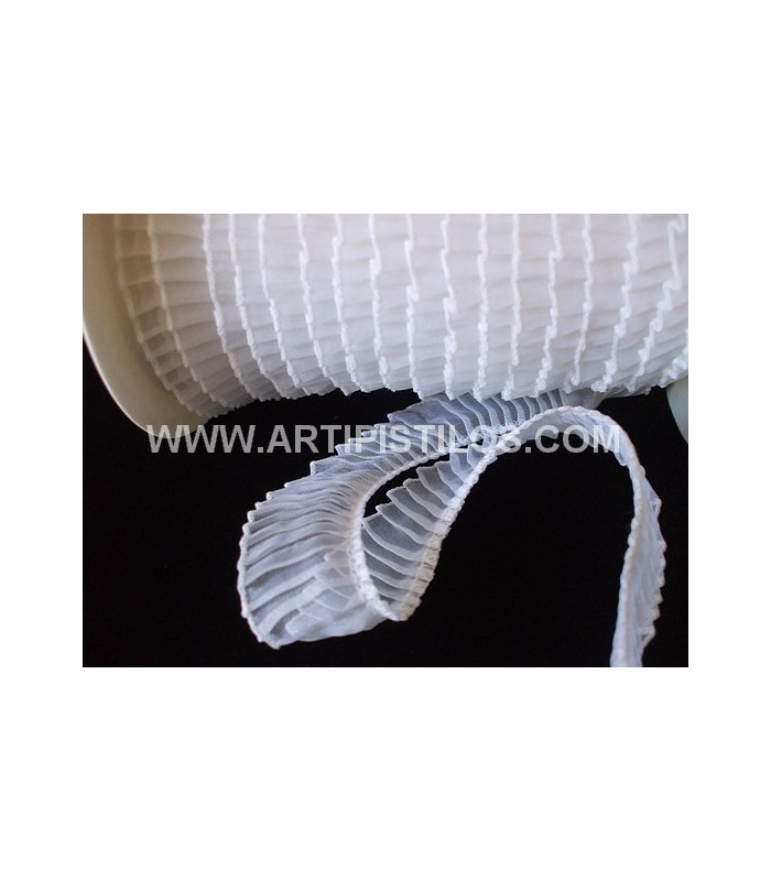 PLEATED ORGANDY 3 CMS.