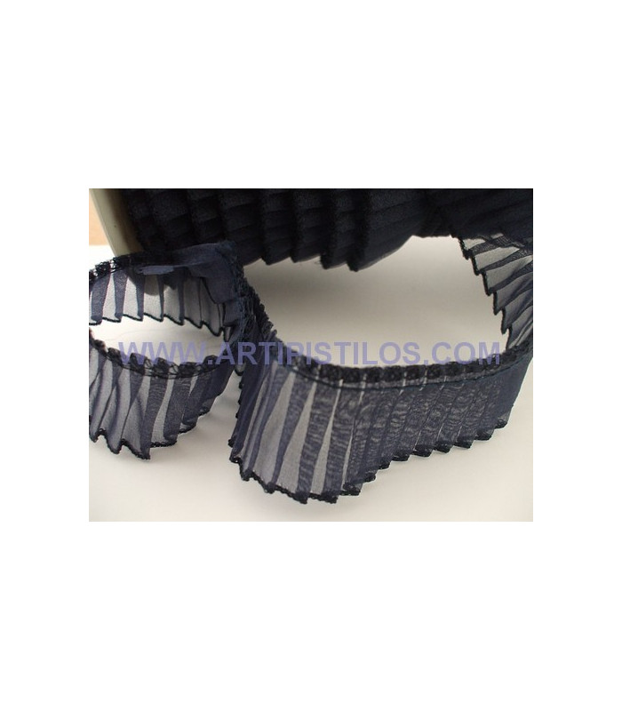 PLEATED ORGANDY 3 CMS.