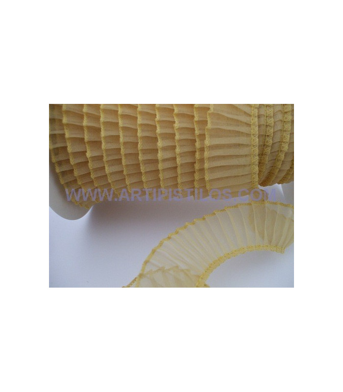 PLEATED ORGANDY 3 CMS.