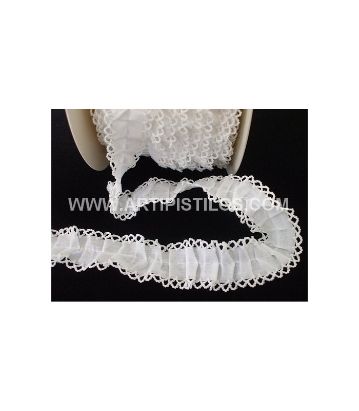CROCHET THREAD LACE