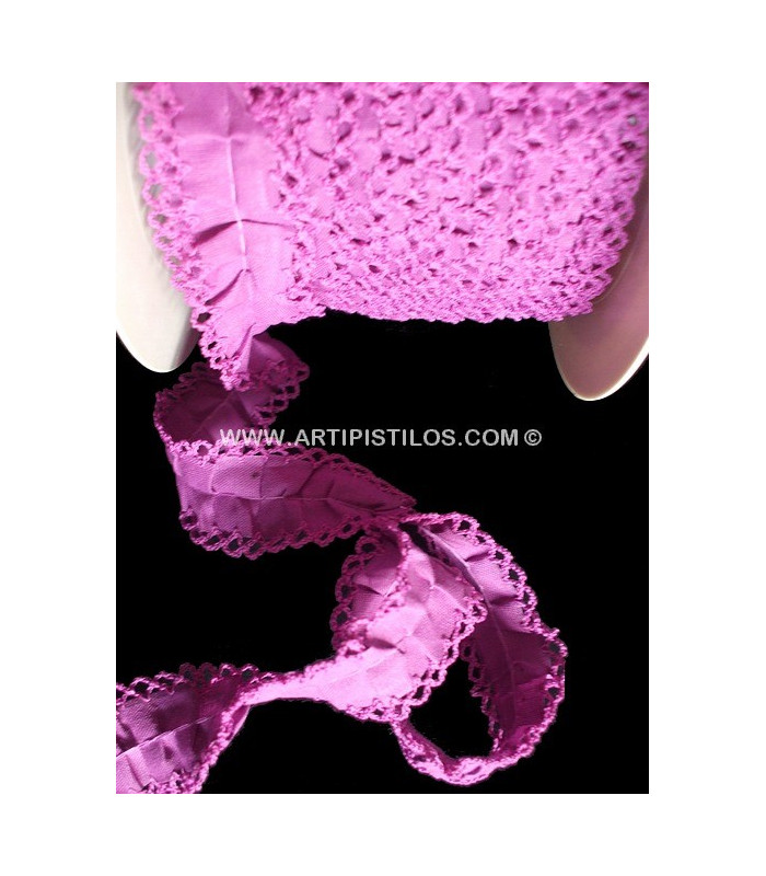 CROCHET THREAD LACE