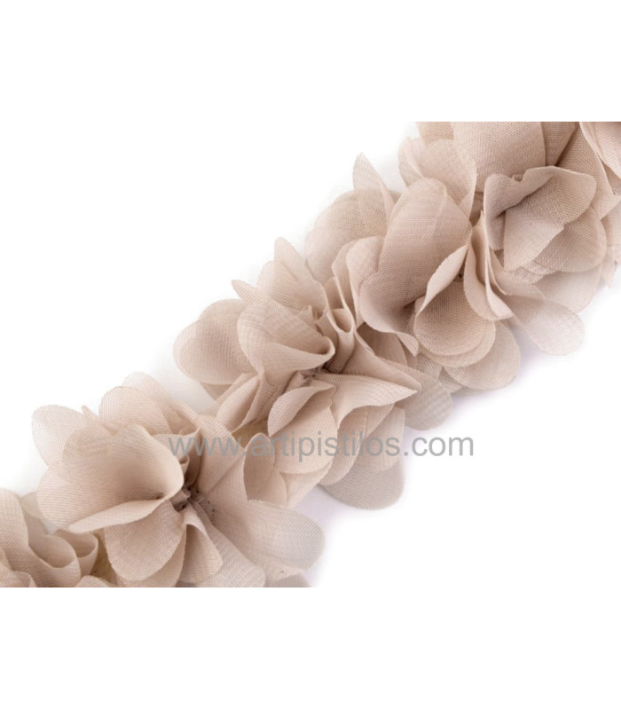 FABRIC FLOWERS ON FELT TAPE.