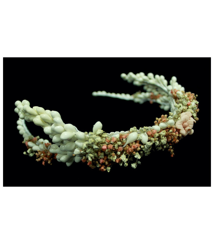 COURSE: TEACHING THE MAKING OF TIARAS AND HEADPIECES