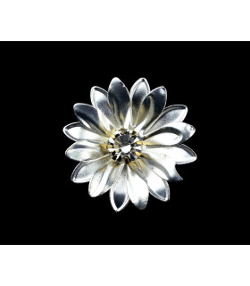 Flor metálica 2 três folhas com strass