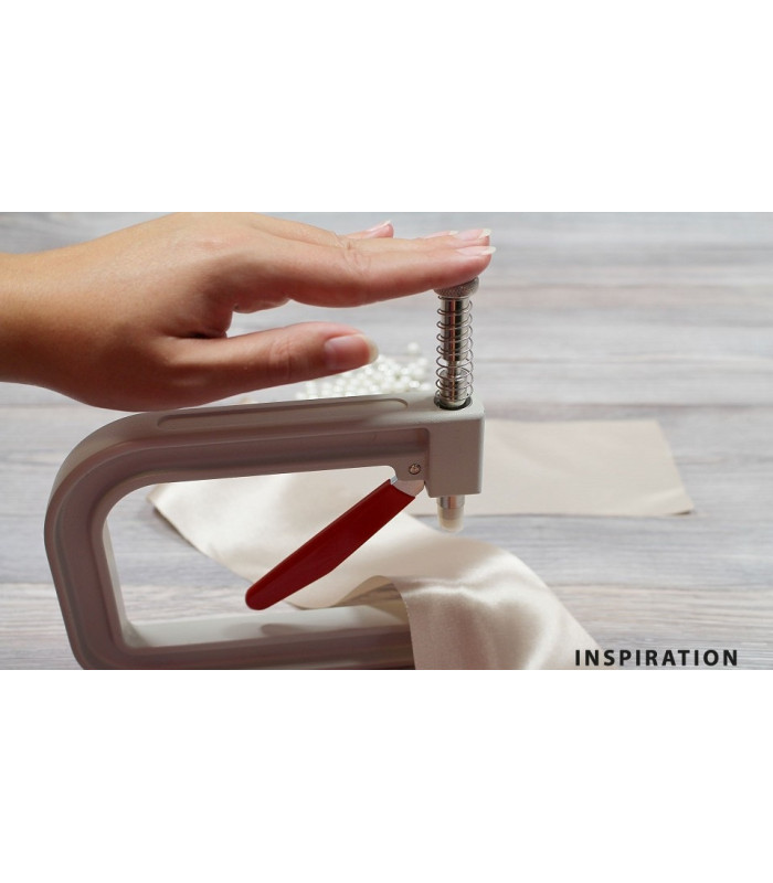Pearl riveting machine