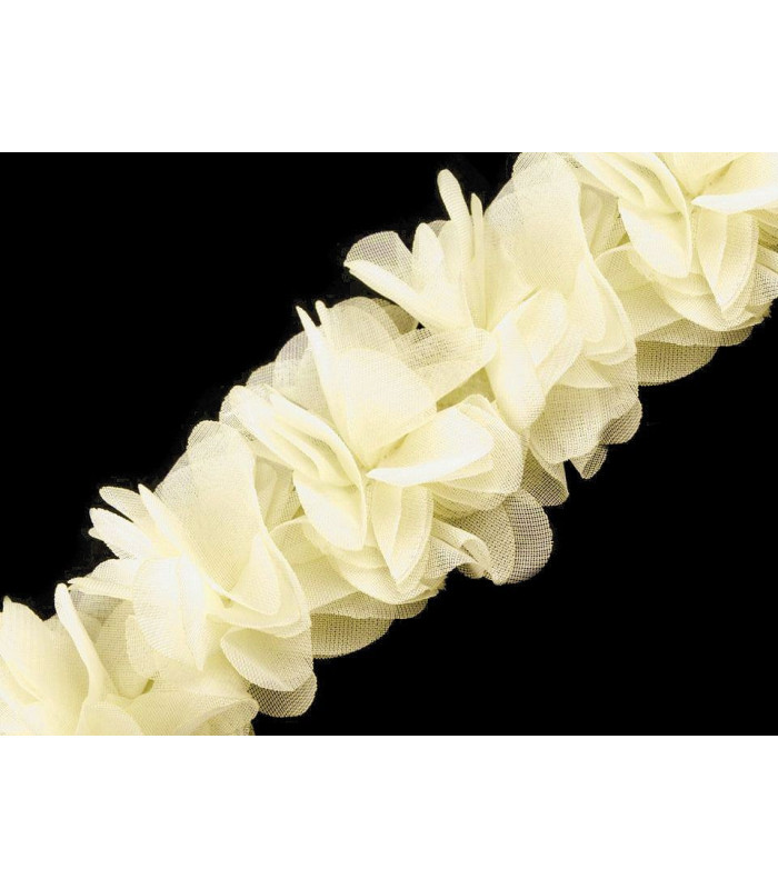 Flores de tecido costurado em feltro.