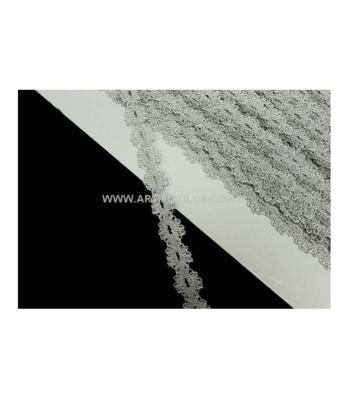 VINTAGE RIBBON METALLIC THREAD