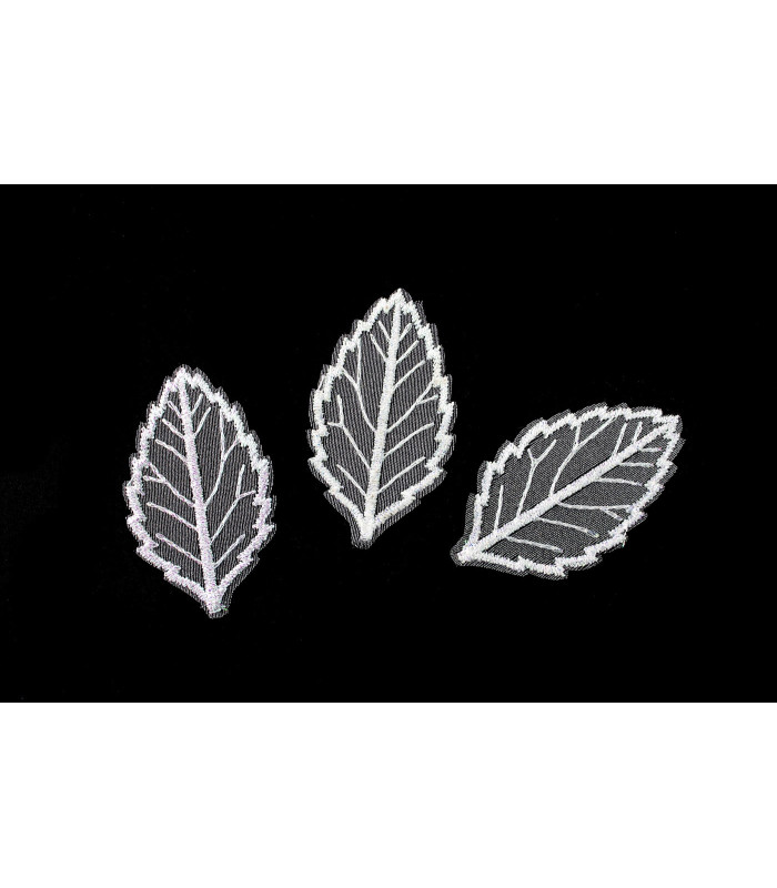 Embroidered leaf 2 x 5cm