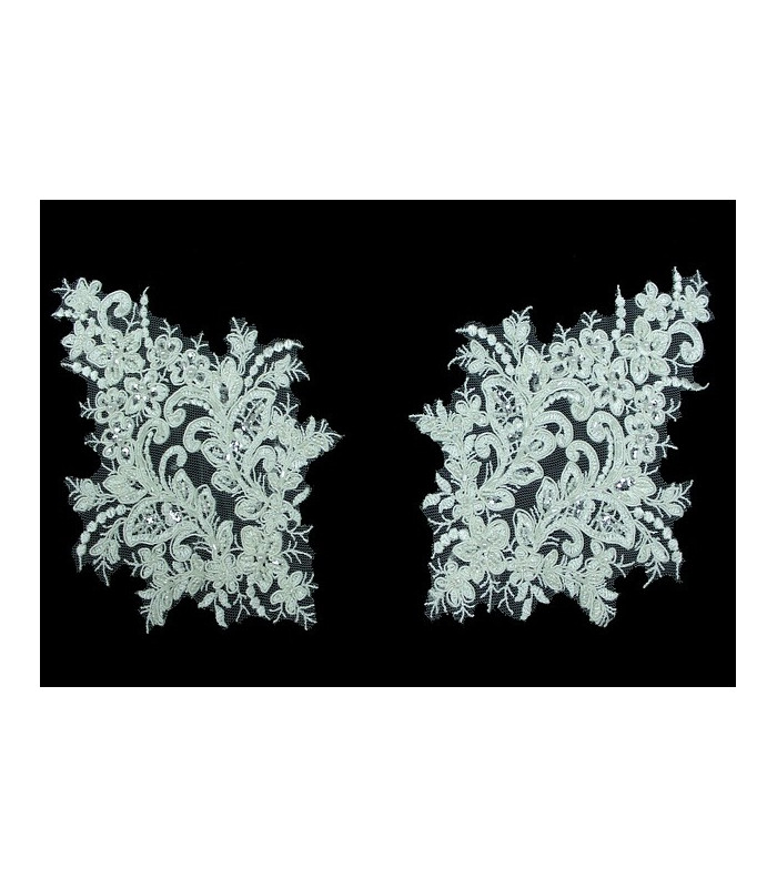 APLICACION FLORAL CON ROCALLA Y CRISTAL