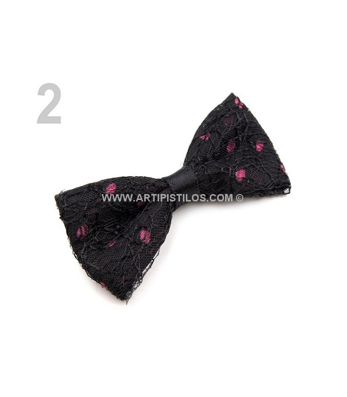 DECORATIVE BOW WITH SPOTS