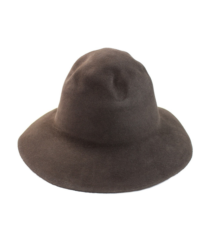 Stiffened felt capeline 31-35 cms. x 120g