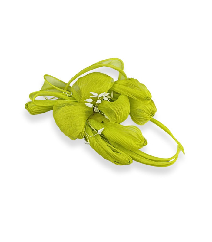 ORGANZA FLOWER WITH STAMENS