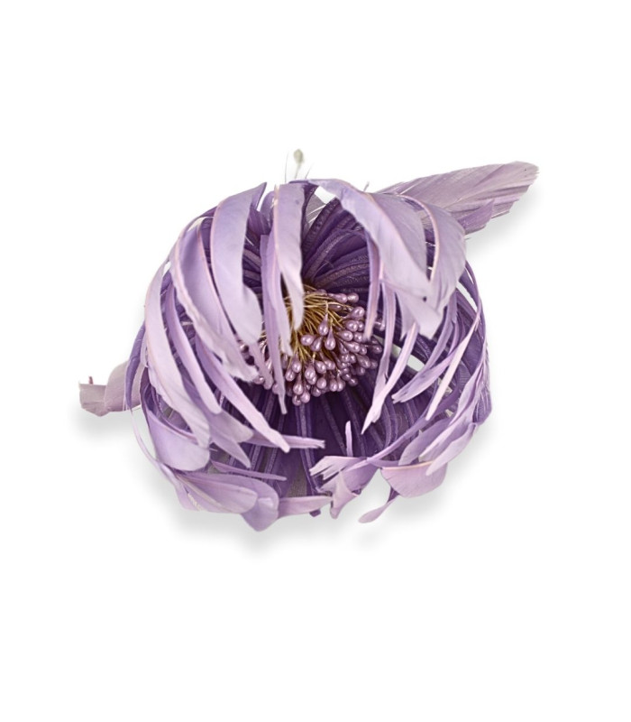 FLOR DE PLUMAS DE OCA CON PISTILOS