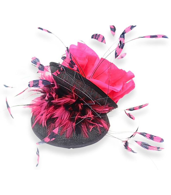 FEATHERS & BLOOM HUT