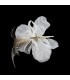 FLOR DE ORGANZA CON PLUMAS DE FAISÁN Y GALLINA DE GUINEA