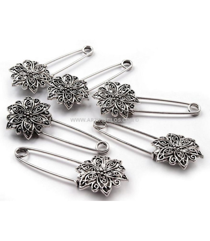 FILIGREE BROOCH 25 X 60 MM.