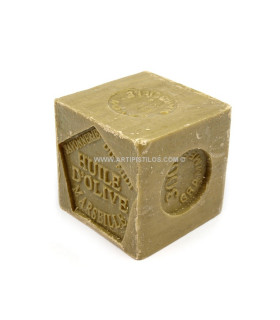 Jabon De Aceite De Oliva Para Fieltro S/foto 300 G. 7 X 7 X 7 Cms.