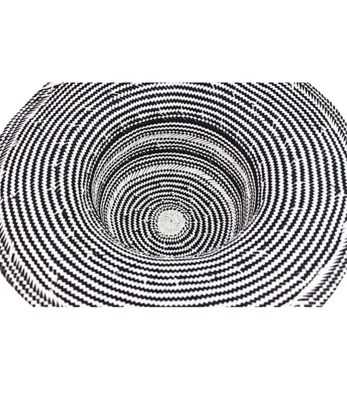 CAPELINE AUS PAPIERFASER MIT GEFLOCHTENEM FINISH