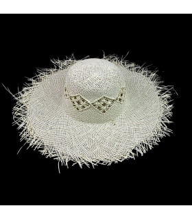 CAPELINA DE FIBRA DE PAPEL CON ACABADO DE FLECOS