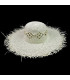 CAPELINA AUS PAPIERFASER MIT FRANSENABSCHLUSS