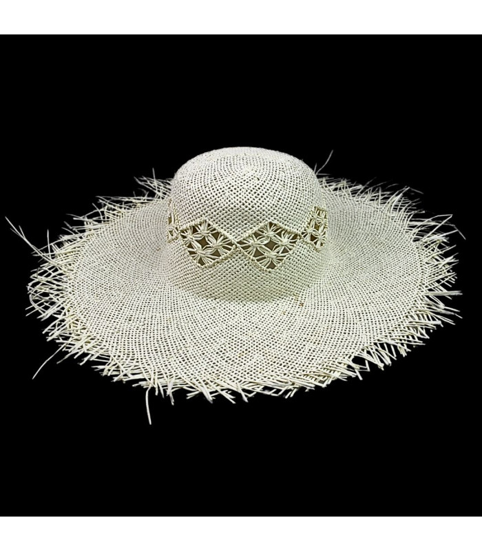 CAPELINA AUS PAPIERFASER MIT FRANSENABSCHLUSS