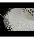 CAPELINA AUS PAPIERFASER MIT FRANSENABSCHLUSS