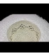 CAPELINA AUS PAPIERFASER MIT FRANSENABSCHLUSS