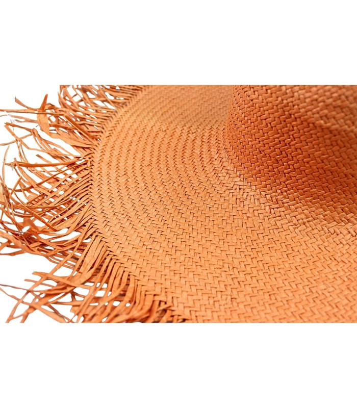 CAPELINE AUS GEFLOCHTENER PAPIERFASER – FRANSEN-FINISH