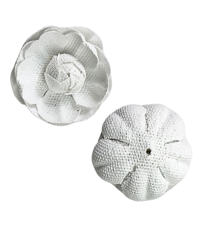 MINI KAMELIE AUS STOFF – Ø 3,5 CM