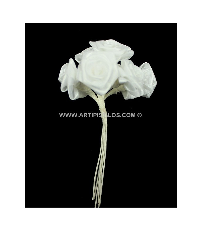 RAMILLETE 12 FLORES DE RASO
