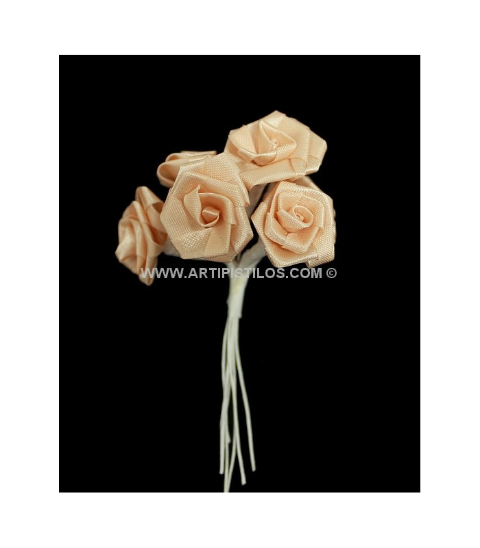 RAMILLETE 12 FLORES DE CETIM