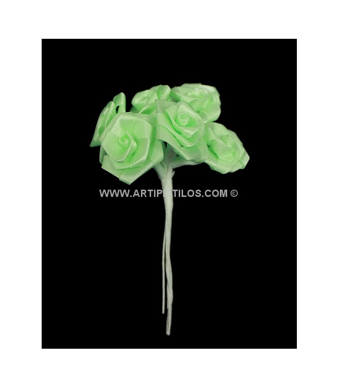 RAMILLETE 12 FLORES DE RASO
