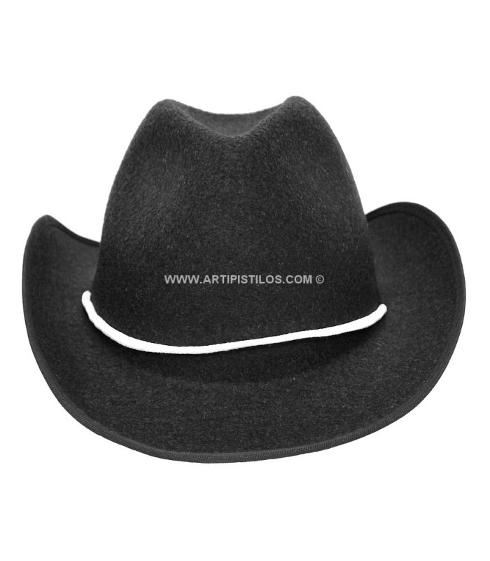 Medium-sized cowboy hat