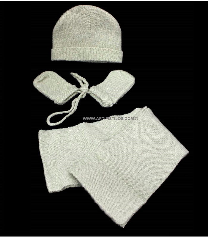 CONJUNTO BEBE TRES PIEZAS
