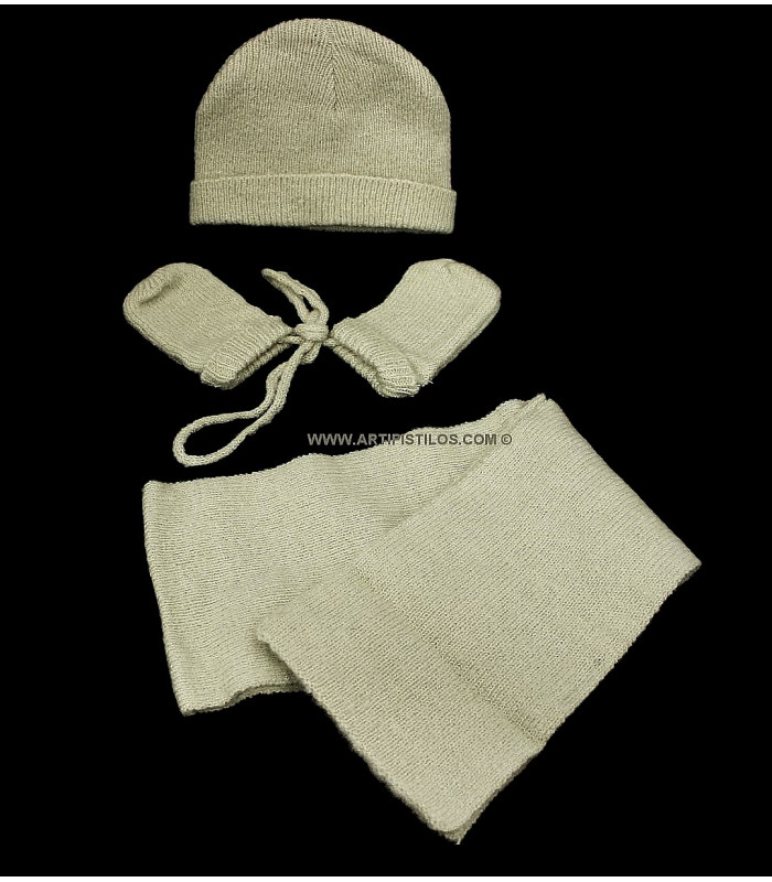 CONJUNTO BEBE TRES PIEZAS